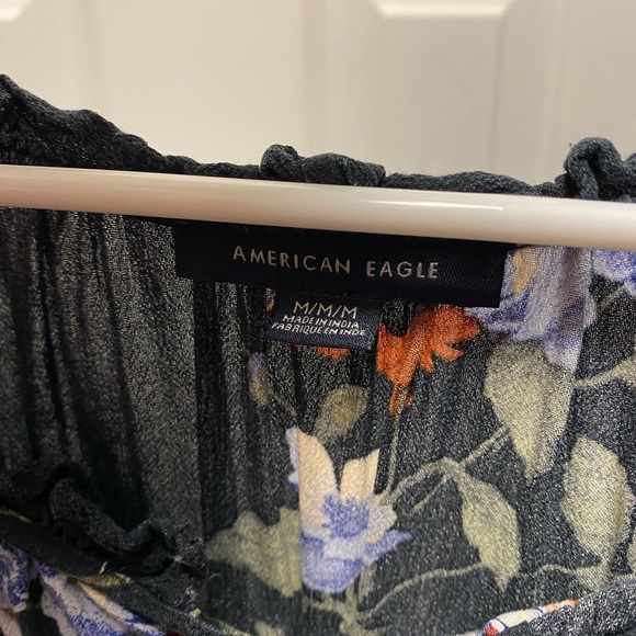 American Eagle Floral Blouse - Picture 2 of 3